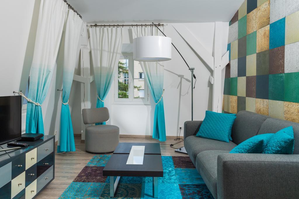 Les Toits De - 2 Appt - Parking Gratuit * Chartres